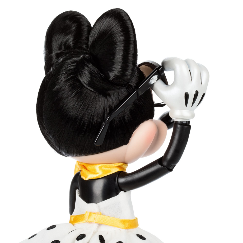 Minnie Mouse Signature Doll, LE 4000 Minnie Mouse 2 2017