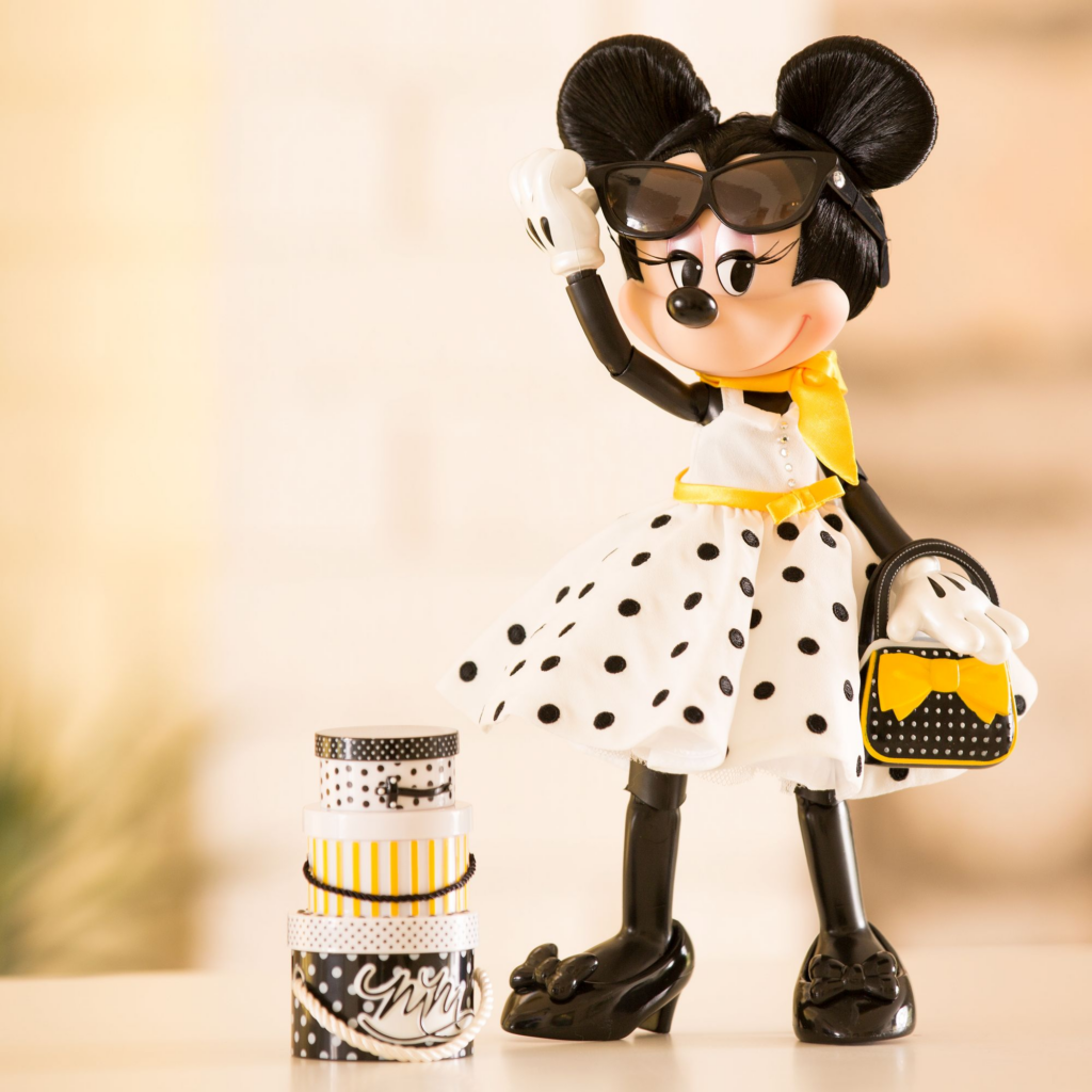 Minnie Mouse Signature Doll, LE 4000 Minnie Mouse 2 2017