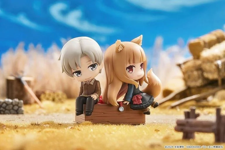 Spice and Wolf: Merchant Meets the Wise Wolf Mini Memory Lawrence & Holo Figure