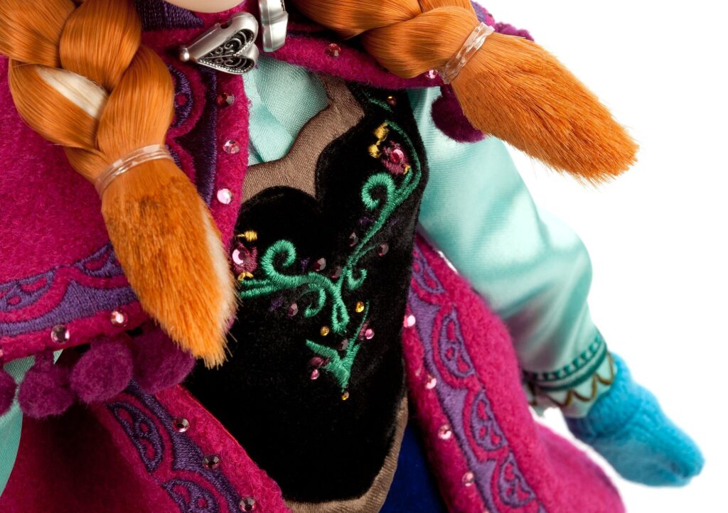 Heirloom Snow Gear Anna Doll, LE 5000 Disney Limited Edition 2014