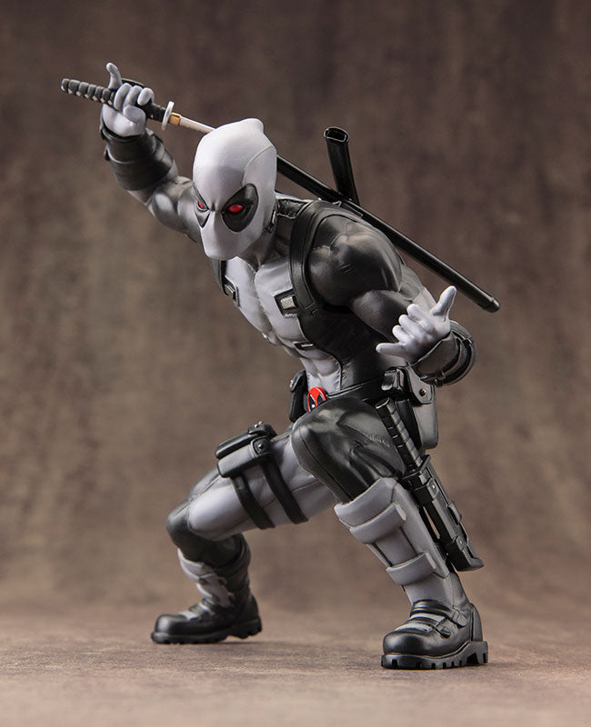 MARVEL COMICS DEADPOOL X-FORCE ARTFX+ STATUE