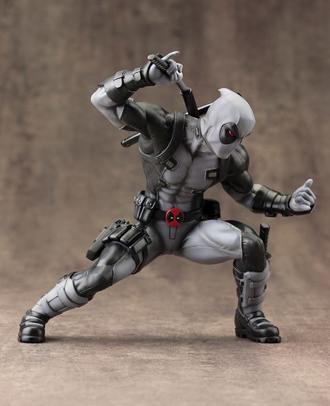 MARVEL COMICS DEADPOOL X-FORCE ARTFX+ STATUE