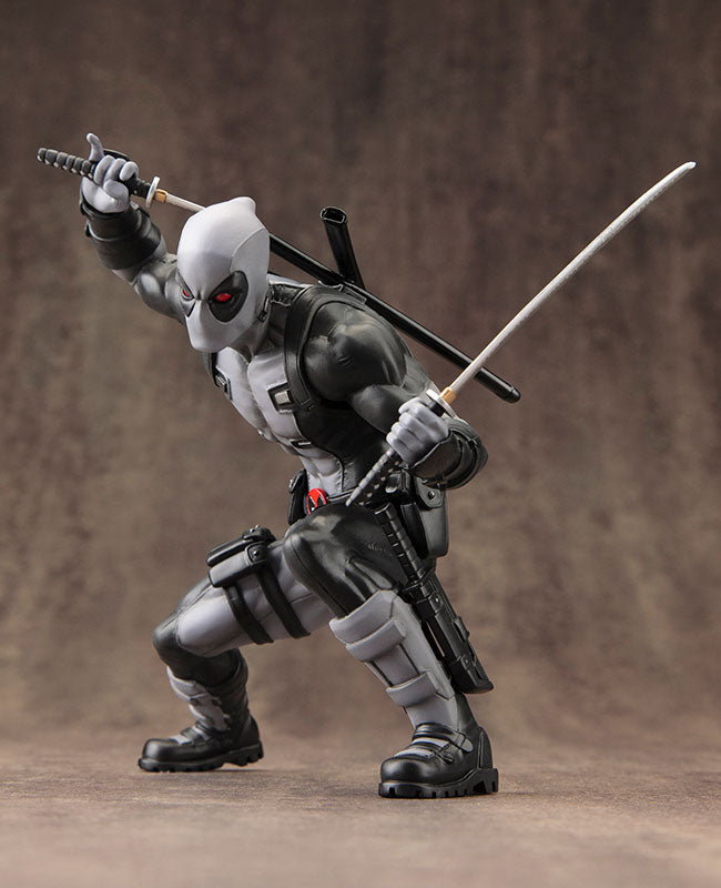 MARVEL COMICS DEADPOOL X-FORCE ARTFX+ STATUE