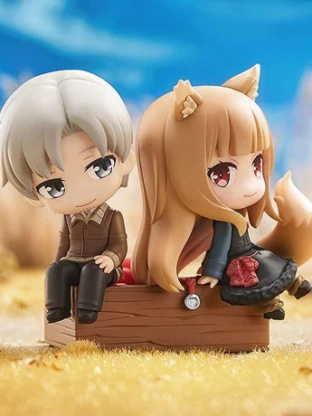 Spice and Wolf: Merchant Meets the Wise Wolf Mini Memory Lawrence & Holo Figure