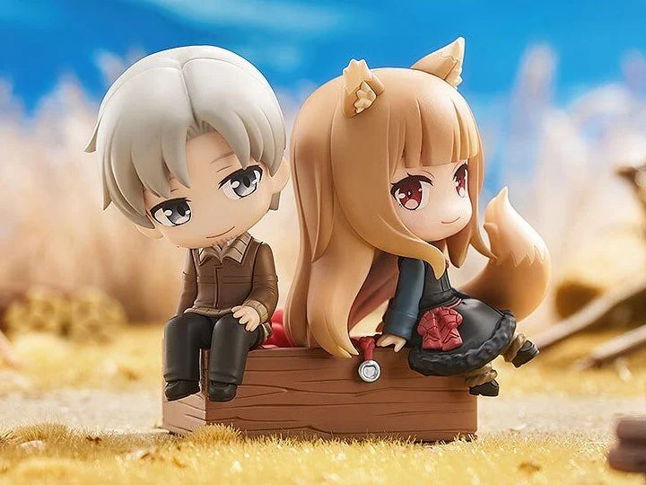 Spice and Wolf: Merchant Meets the Wise Wolf Mini Memory Lawrence & Holo Figure